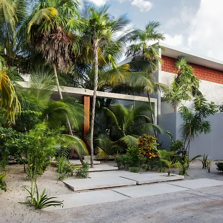Hotel Lula Tulum, A Small Luxury Tulum