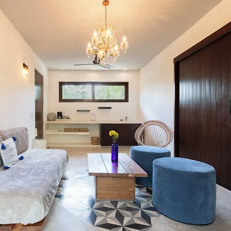 Lula Tulum, A Small Luxury