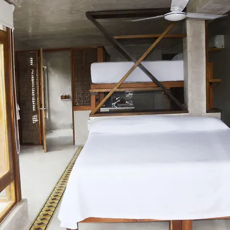Hotel Pocna 3*