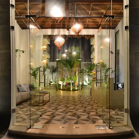 Elements Boutique Hotel 4*