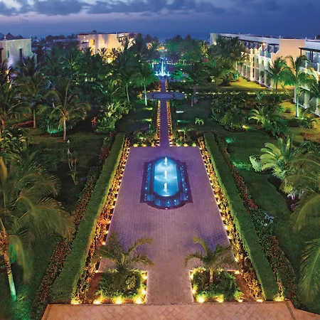Dreams & Resort