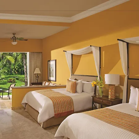 Dreams & Tulum