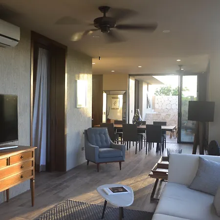 Hotel Arthouse Art Residences