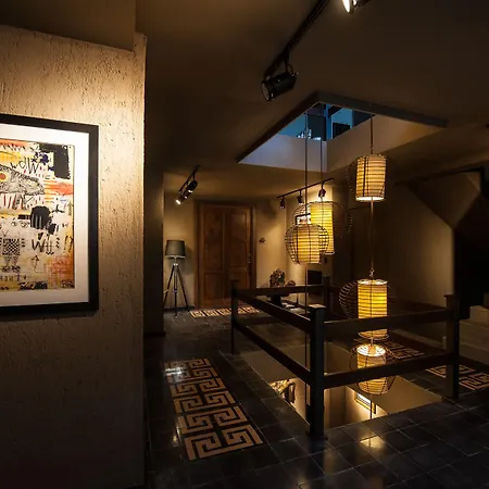 Hotel Arthouse Art Residences