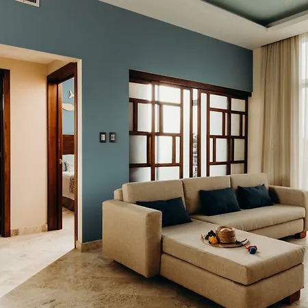 Hotel Biwa