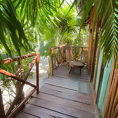Stunning 6 Private Villas & Ph /Wifi/Ac/Pool/Gym.