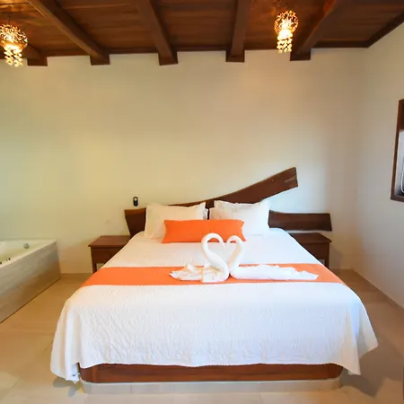Hacienda Dos Ojos Hotel 4*