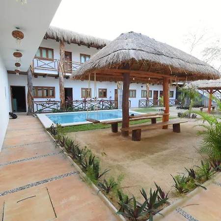Hacienda Dos Ojos 4* Tulum