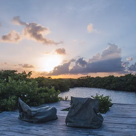 Nativus Glamping & Cenote Hotel 3*
