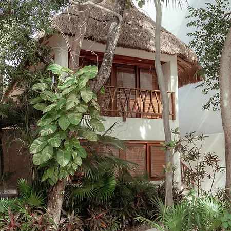 Prana Boutique Hotel