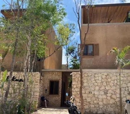 Boho Chic 3br Villa, La Veleta, Rooftop & Private Pool Holiday home *