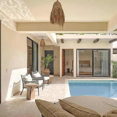 Luna Luxe Heated Pool Jacuzzi & Concierge Service Holiday home