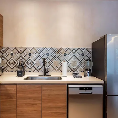 Apartment 2-level Penthouse With Private Plunge Pool & Club Access