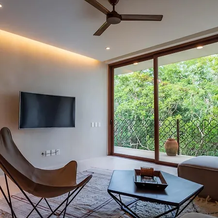 2-level Penthouse With Private Plunge Pool & Club Access