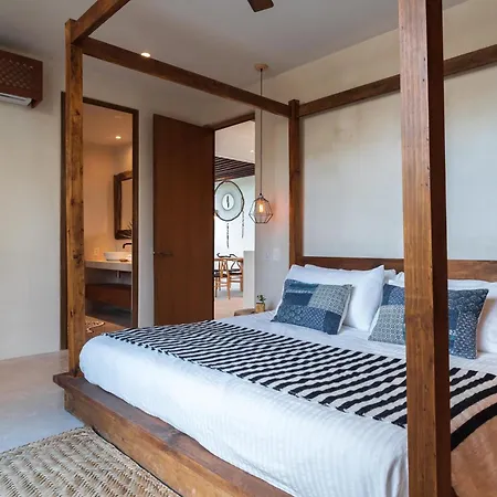 2-level Penthouse With Private Plunge Pool & Club Access