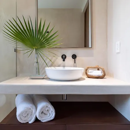 Apartment 2-level Penthouse With Private Plunge Pool & Club Access *