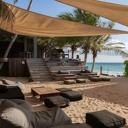 2-level Penthouse With Private Plunge Pool & Club Access Apartment *