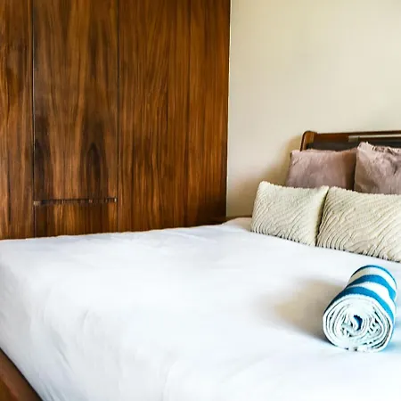 Mistiq Aparthotel