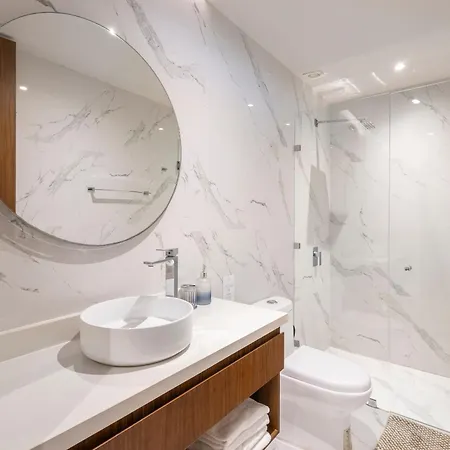 Mistiq Aparthotel
