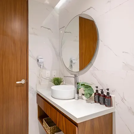 Mistiq Aparthotel 3*