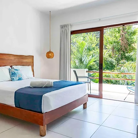 Niik Tulum