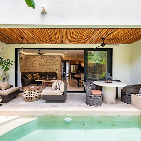 •| Boutique Swim Up En P/6 • Naaj Tun• Apartment Tulum