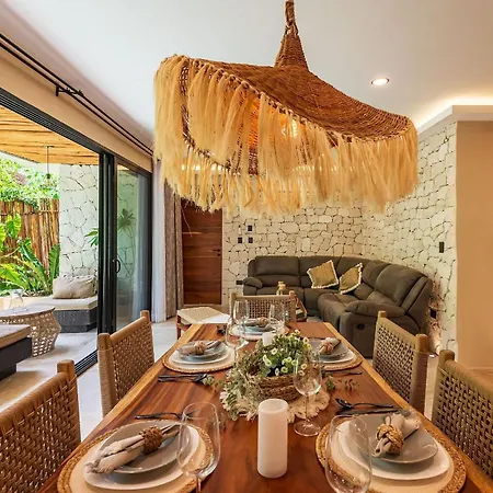 Apartment •| Boutique Swim Up En P/6 • Naaj Tun• Tulum