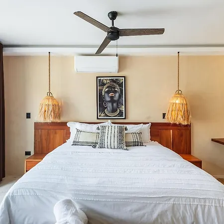 Apartment •| Boutique Swim Up En P/6 • Naaj Tun• Tulum