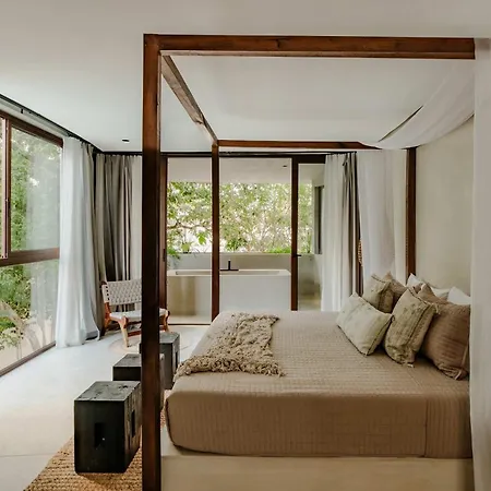 Jungle Villa For 16 - Dual Pools & Fire Pit Tulum