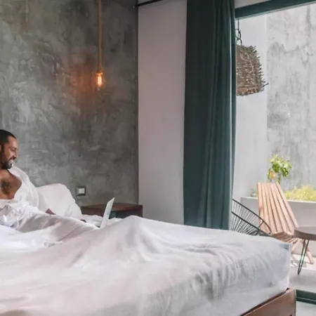 Hotel Little Gem La Veleta Tulum