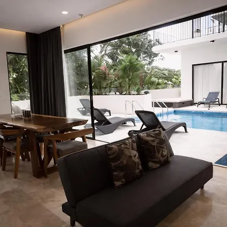 Holiday home 2 Bed Swim-up, Gril With Jacuzzi Aldea Zama *
