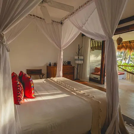 Hotel The