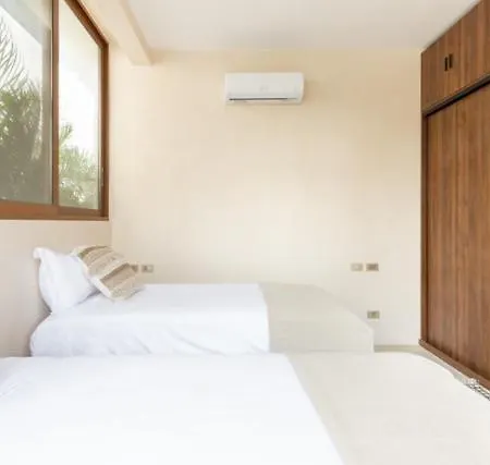 Stunning & Brand New 6 Pax Villa *