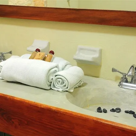 Hip Hotel