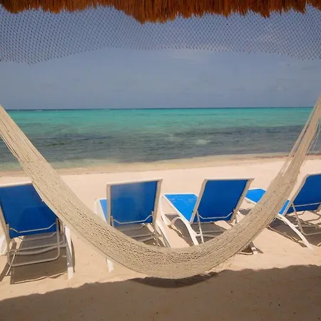 Leona Villa Tulum