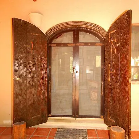 Villa Leona