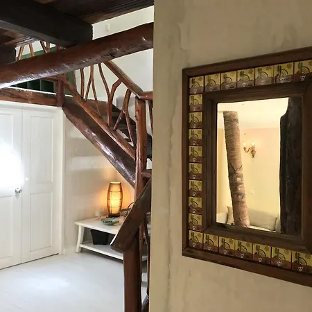 Luna Maya House *