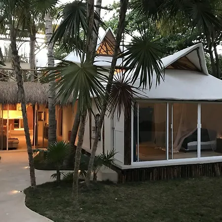 Luna Maya House Holiday home *