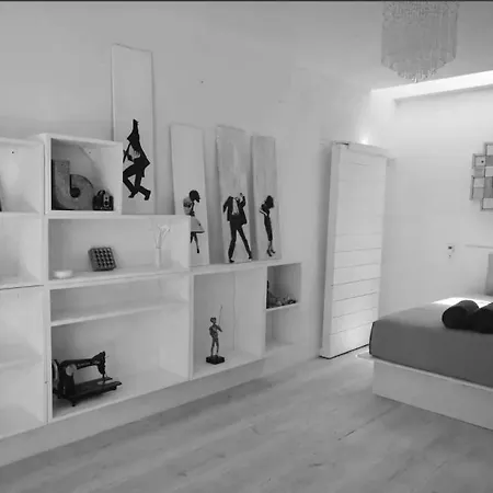 Hotel Radio *