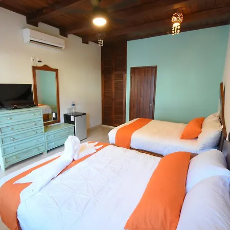 Hacienda Dos Ojos Hotel
