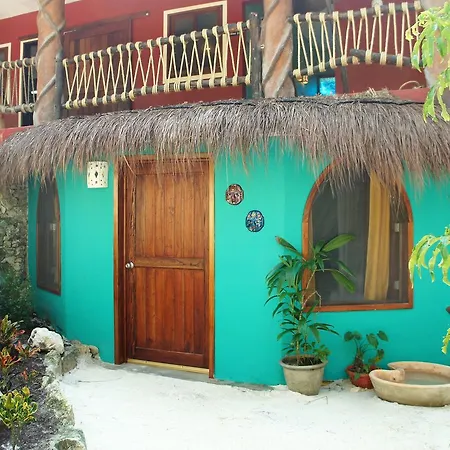 Hotel Cabanas La Luna 3*