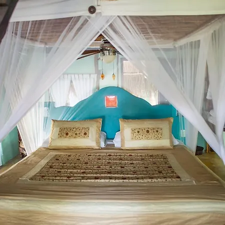 Cabanas La Luna Hotel