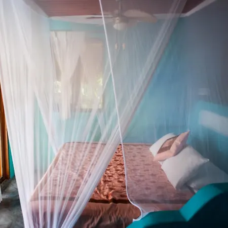 Cabanas La Luna Hotel