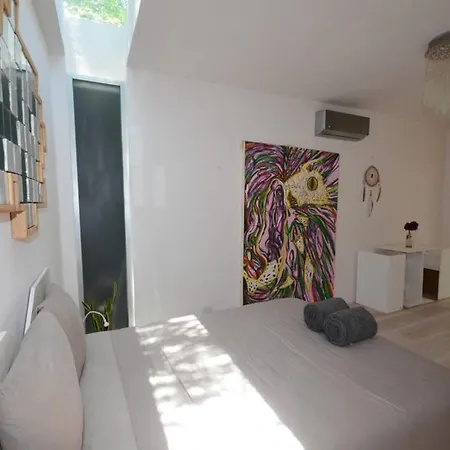 Radio Hotel