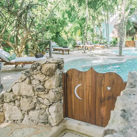Hotel Cabanas La Luna Tulum