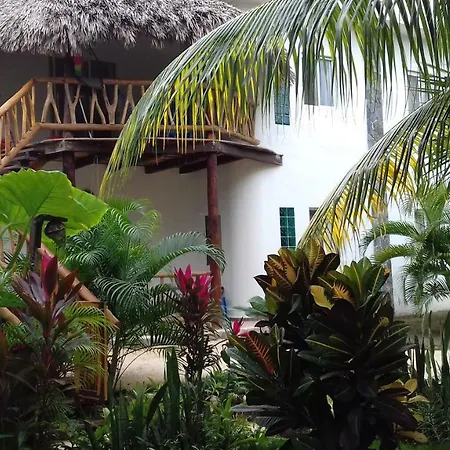Zamunda Garden View 2*