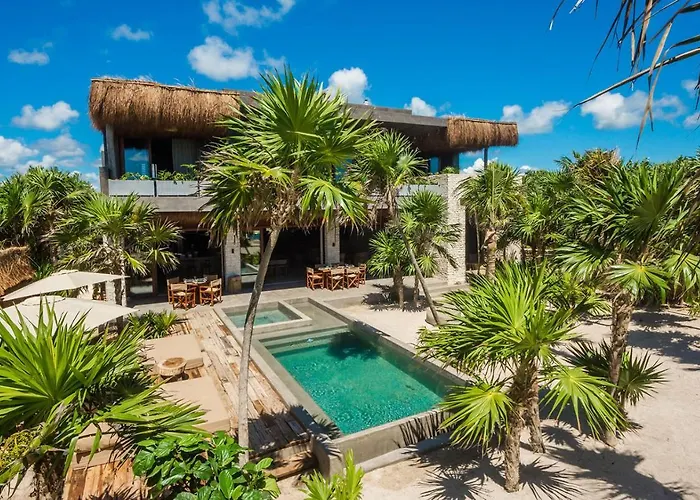 Beachfront Villa In Tankah Bay