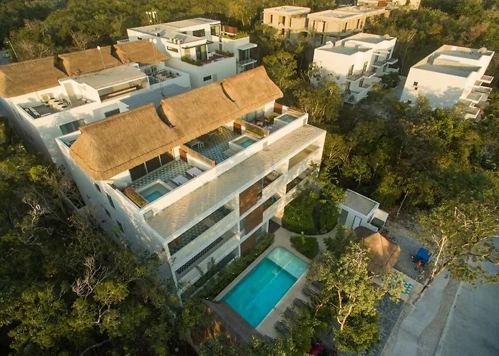Attha, Aldea Zama Tulum