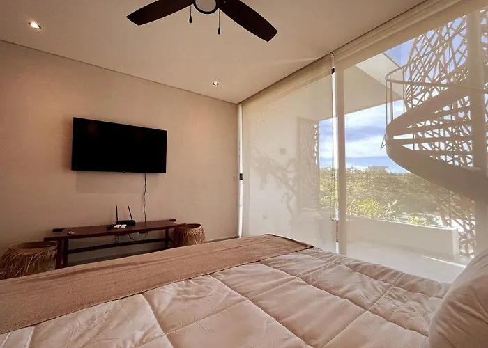 Beautiful Penthouse Studio With Private Terrace And Jacuzzi
