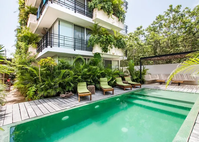Laid Back In Tropical Vibe Apt Private Pool